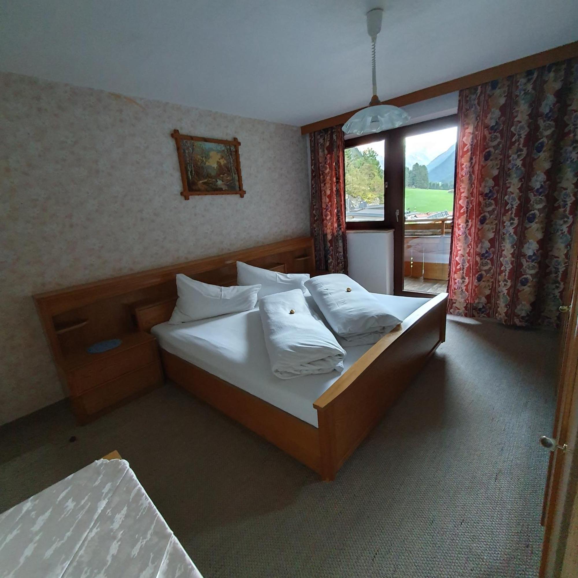 Pitztal Ferienwohnungen Sankt Leonhard im Pitztal Δωμάτιο φωτογραφία